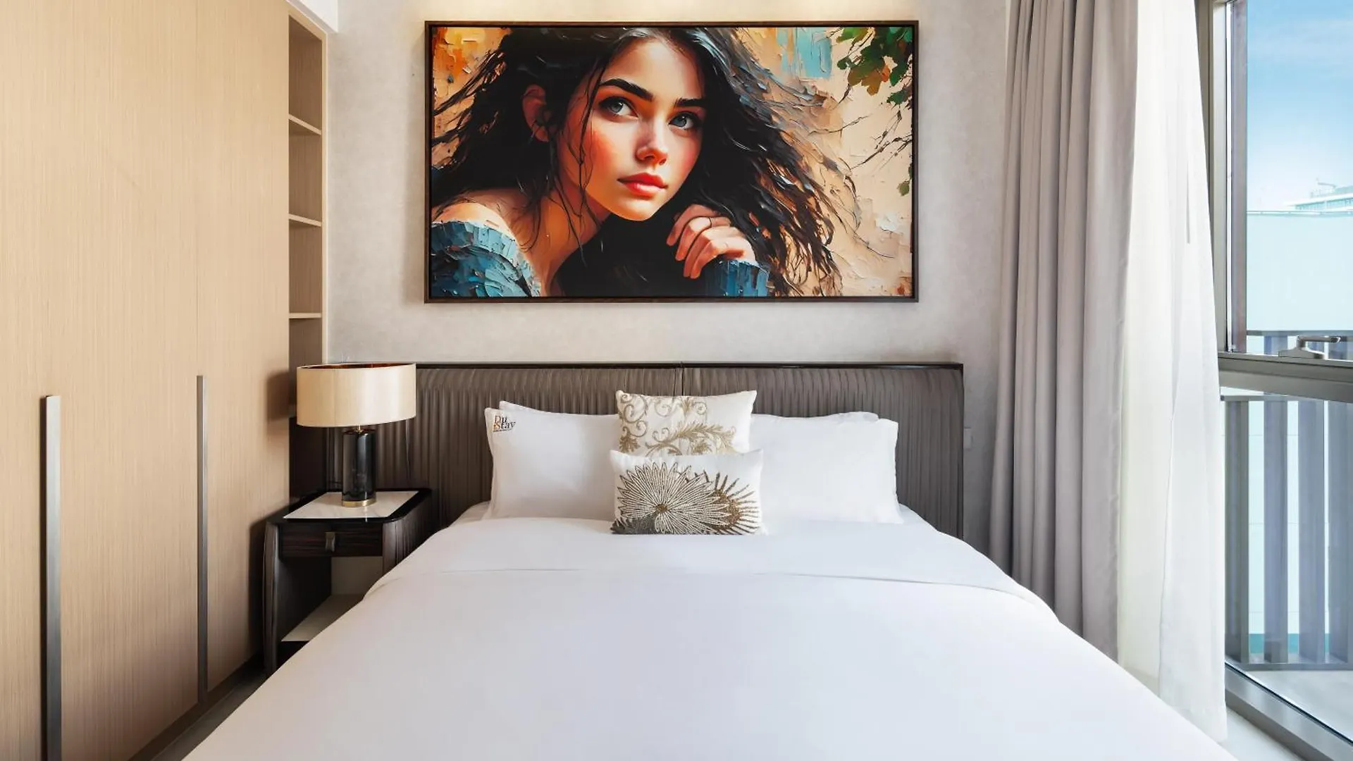 Dubai Creek Poolside View Apartment - By Dustay United Arab Emirates