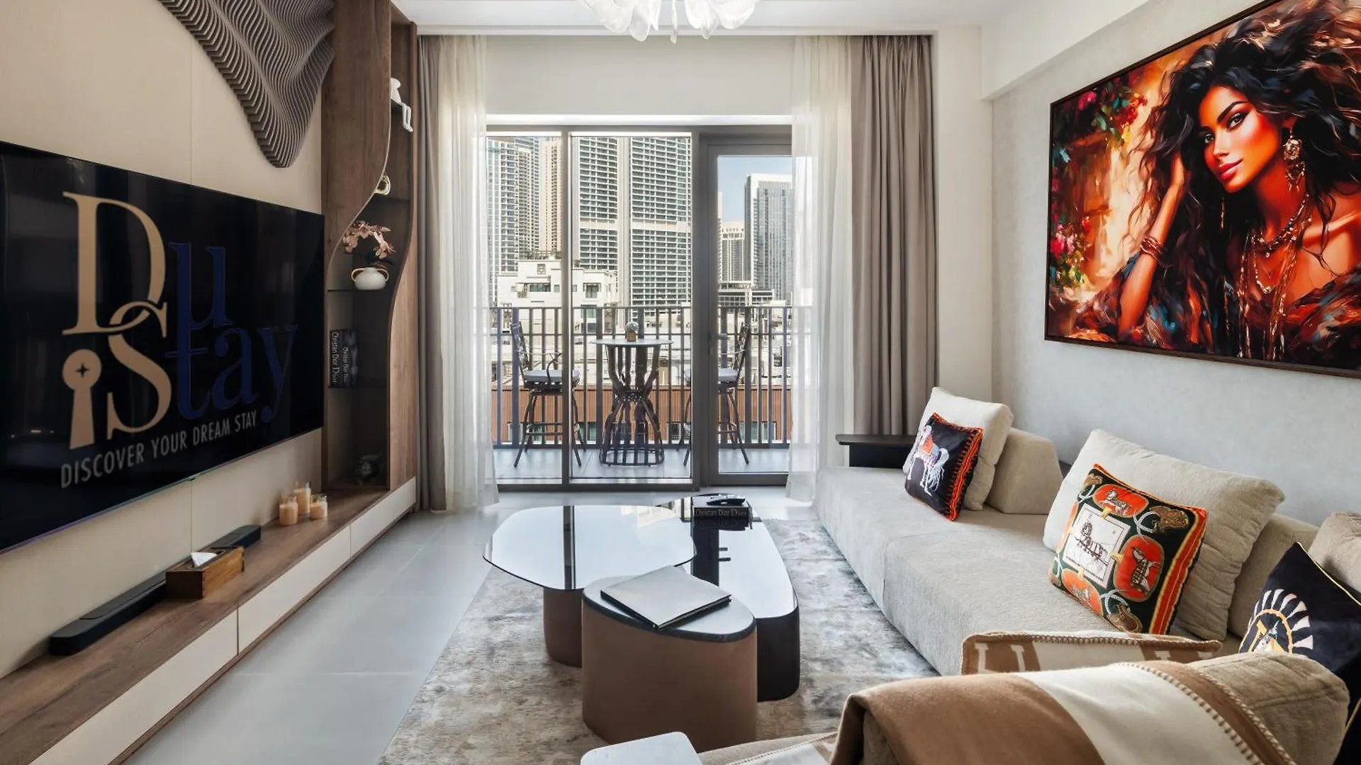Dubai Creek Poolside View Apartment - By Dustay